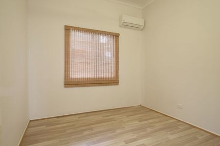 CHARMING GLADSTONE CENTRAL GEM! - Photo 5