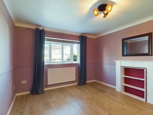 Colliers Wood, Nailsworth, Stroud, Gloucestershire, GL6 - Photo 1