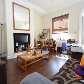 2 Bed Properties Hyde Park Leeds - Photo 1