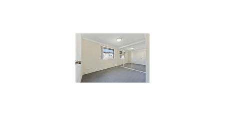 Fully Furnished-Super convenient & Affordable 2B1B! Closed to Restaurant, Supermarket, Bus station & UNSW. ! CONFIRM THE LEASE TERM IN ADVANCE! - Photo 2