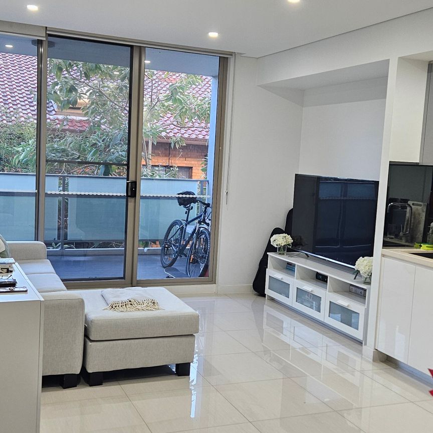 Parramatta - Photo 1