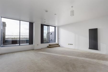 3 bedroom apartment to rent - Photo 3