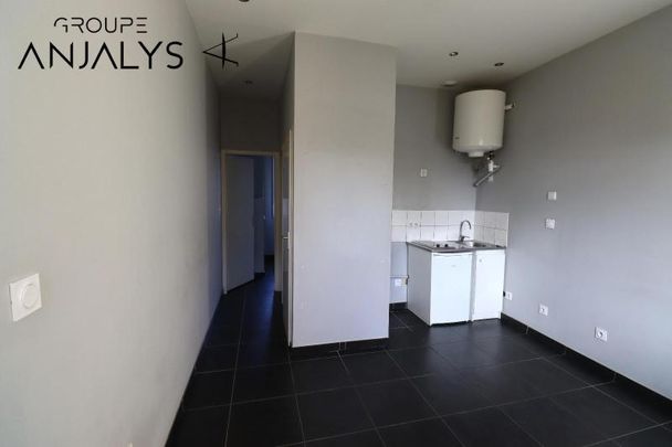 Location Appartement 1 pièce 27m² VENISSIEUX 69200 - Photo 1