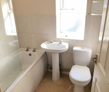 Horninglow Road, Staffordshire, Burton upon Trent, DE14 - Photo 2