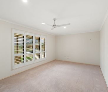 Lowset Brick in Tinana with Lots of Shed Space - Photo 5