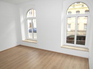 Haydnstr. 1, Wohnung 2 ~~~ Fußbodenheizung, Balkon, Tageslichtbad mit Wanne und Dusche, Abstellraum - Photo 1