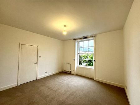 3 bedroom end of terrace house to rent - Photo 5