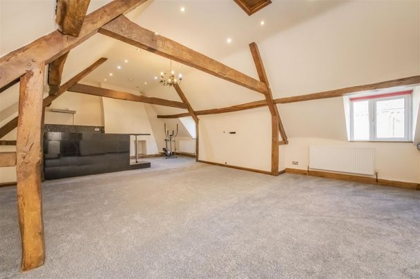 2 bed Apartment To Let - Photo 1