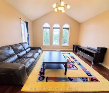 For Lease - 24 Golden Oak Avenue, Richmond Hill, Ontario - Photo 2