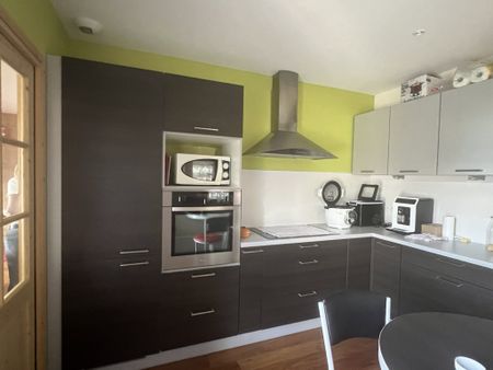 Location Maison 4 pièces 87m² JACOB BELLECOMBETTE 73000 - Photo 4