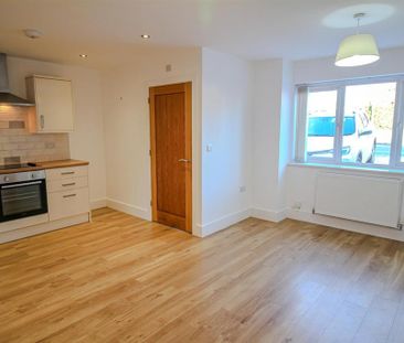 2 bedroom maisonette to rent - Photo 6