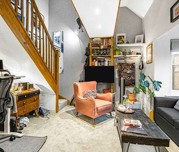 One bedroom mezzanine apartment with off street parking and communa... - Photo 1