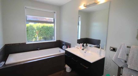 View From the Top - Photo 3