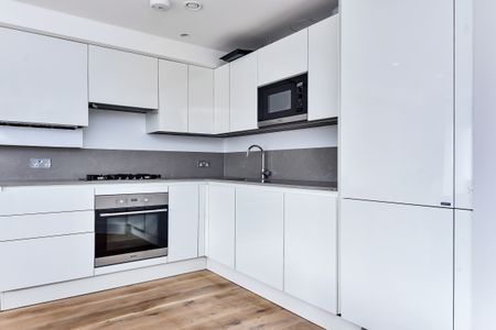 Ealing Green, Ealing, London, W5 - Photo 4