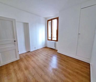 Location Appartement 2 pièces 54 m2 à Ivry-la-Bataille - Photo 2