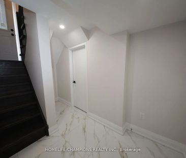 24 Tansley Avenue #Lower - Photo 4