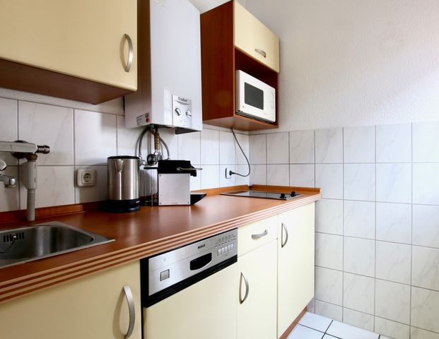 Chic möbliertes Apartment mit Aufzug im Herzen von Köln - Photo 1