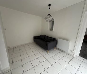 Location Appartement 2 pièces 35 m2 à Saint-Quentin - Photo 3