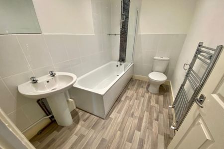1 bedroom flat to rent - Photo 3