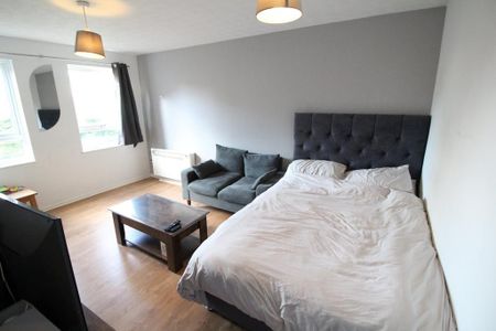 1 bedroom apartment to rent - Photo 4