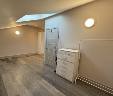 Quilters Way, Stoke Mandeville, AYLESBURY - Photo 3