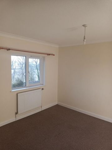 2 bedroom semi-detached house to rent - Photo 2