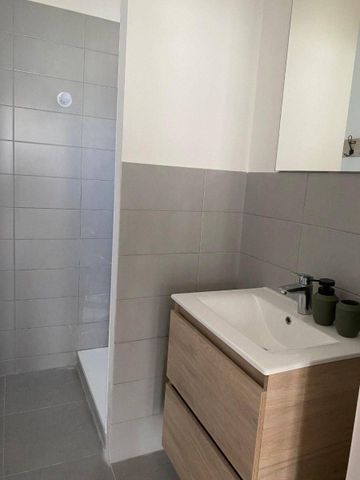 Location appartement 1 pièce 9.96 m² à Valence (26000) - Photo 5