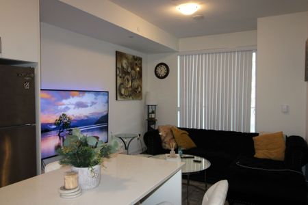 For Lease - 3220 William Coltson Avenue Unit# 718, Oakville, Ontario - Photo 5