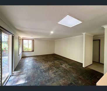 12 Ensign Close, Corlette, NSW 2315 - Photo 6