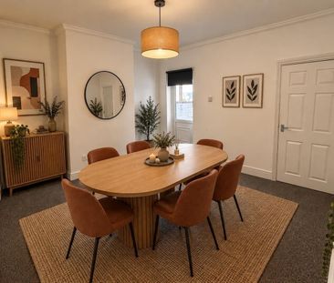 3 Bed Terraced House, Filey Road, RG1 - Photo 2