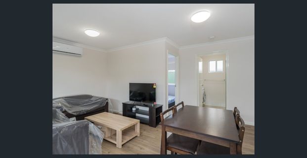 Pack your bag and move in! - Photo 1