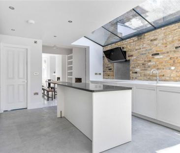 3 bedroom terraced house to rent - Photo 6