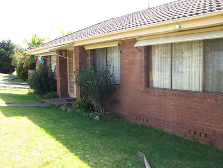 Home For Rent - Photo 5