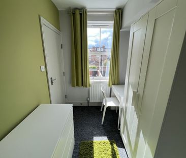 Earle Street, The Groves - P10496 - Photo 4