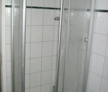 Attraktive 2-Zimmer-Wohnung im Dachgeschoss mit Parkett zu mieten! - Photo 3