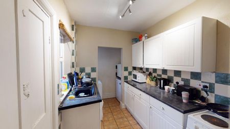 3 bedroom terraced house to rent - Photo 4
