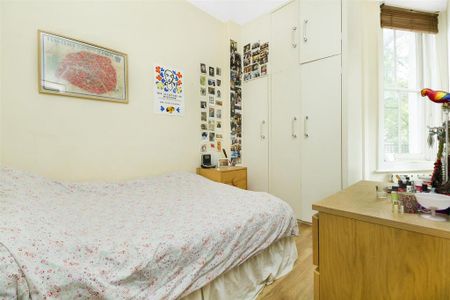 3 bedroom flat to rent - Photo 4