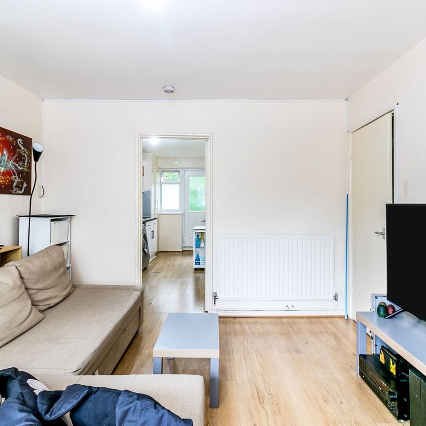 1 bedroom apartment to rent Denmark Road, Kingston upon Thames, KT1 - Photo 1