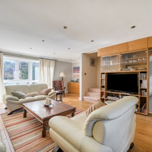 Highpoint , Weybridge , Surrey , KT13 - Photo 1