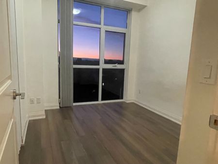 For Lease - 8763 Bayview Avenue Unit# 619, Richmond Hill, Ontario - Photo 3