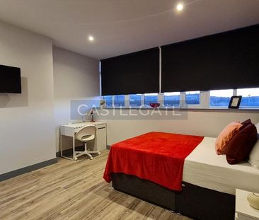 1 bedroom in a flat share to rent - Photo 6