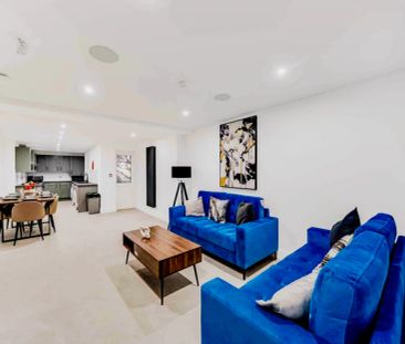 8 Beds 6 Baths - Photo 3