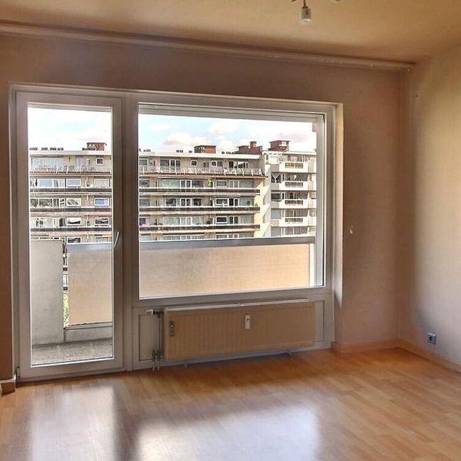 Appartement te huur in Sint-Jans-Molenbeek voor € 1.000 met 2 slaapkamers - Foto 1
