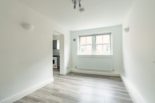 Available unfurnished from 15/03/2026 - Photo 1