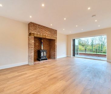 2 bedroom maisonette to rent - Photo 5