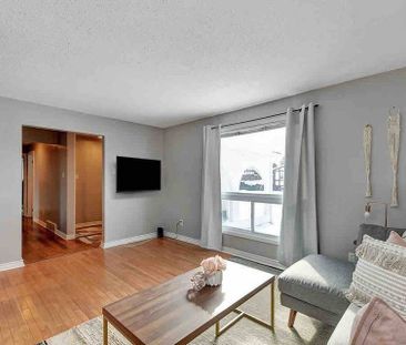 135 Oakburn - Photo 2