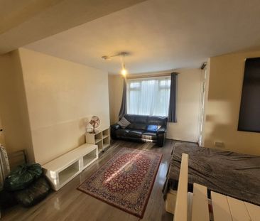 Studio Flat, Kemp House, E2 - Photo 6