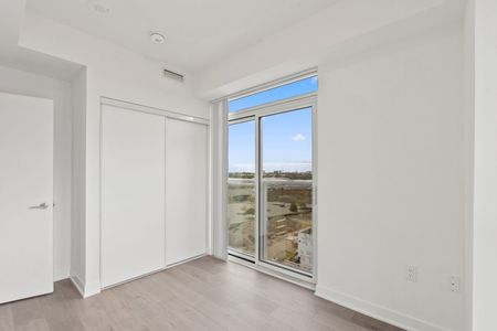 For Lease - 60 Honeycrisp Crescent Unit# 720, Vaughan, Ontario - Photo 3
