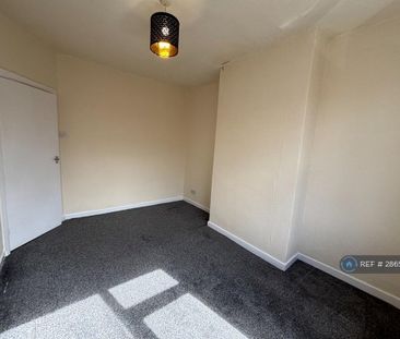 3 bedroom terraced house to rent - Photo 6