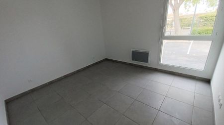 location Appartement T3 DE 57.7m² À NIMES - Photo 5